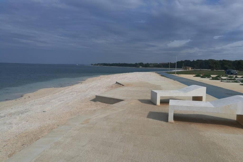 Apartman Near Fazana-500 From The Sea Екстер'єр фото